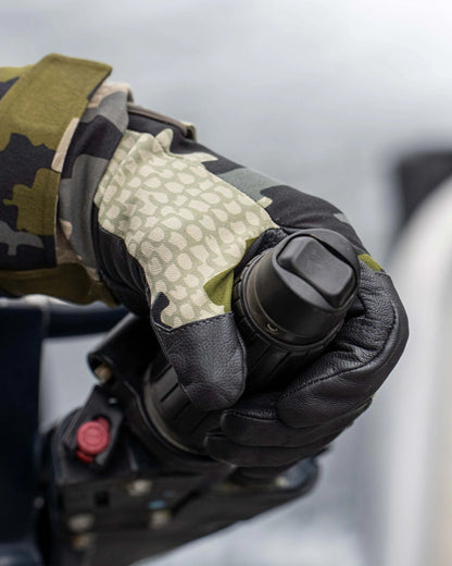 Precision Glove | Vias