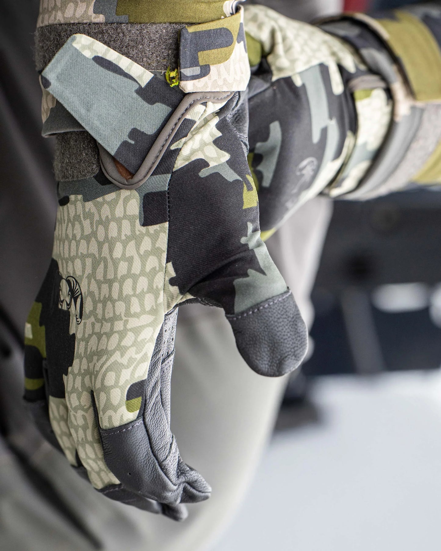 Precision Glove | Ash