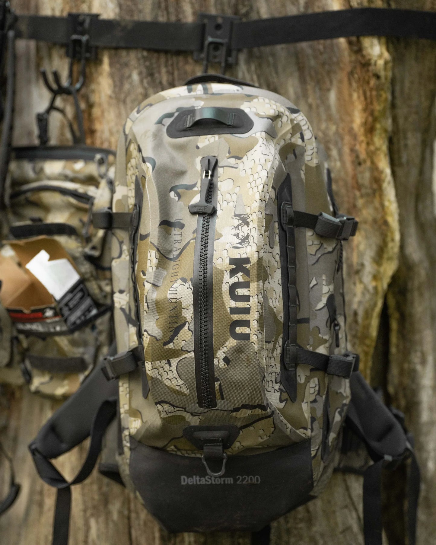 DeltaStorm 2200 Submersible Backpack | Stone