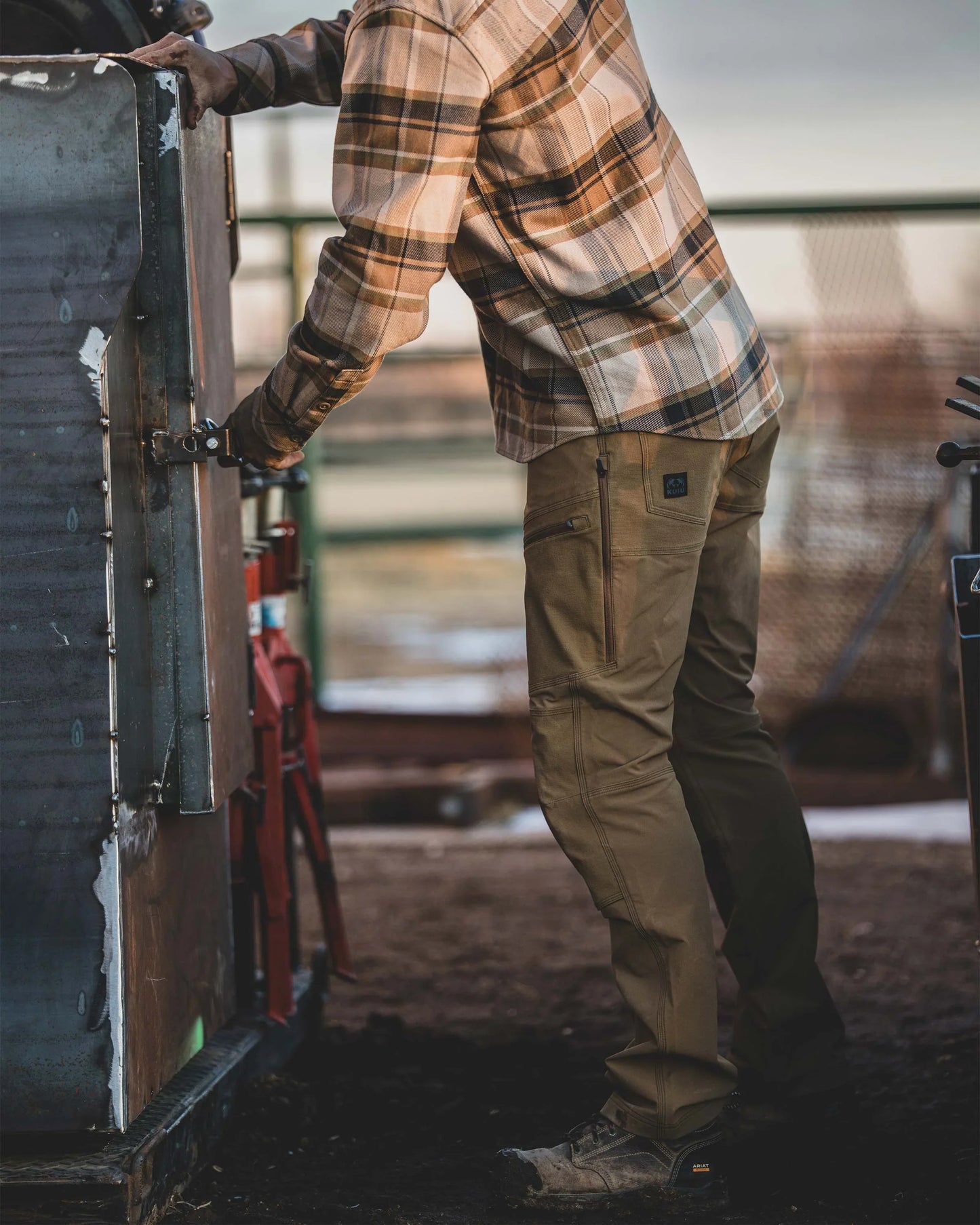 Groundwork Stretch Woven Pant | Tobacco