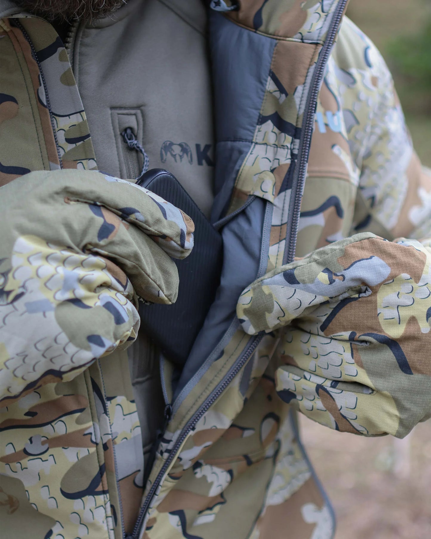 Mountain PRO Hooded Jacket | Valo
