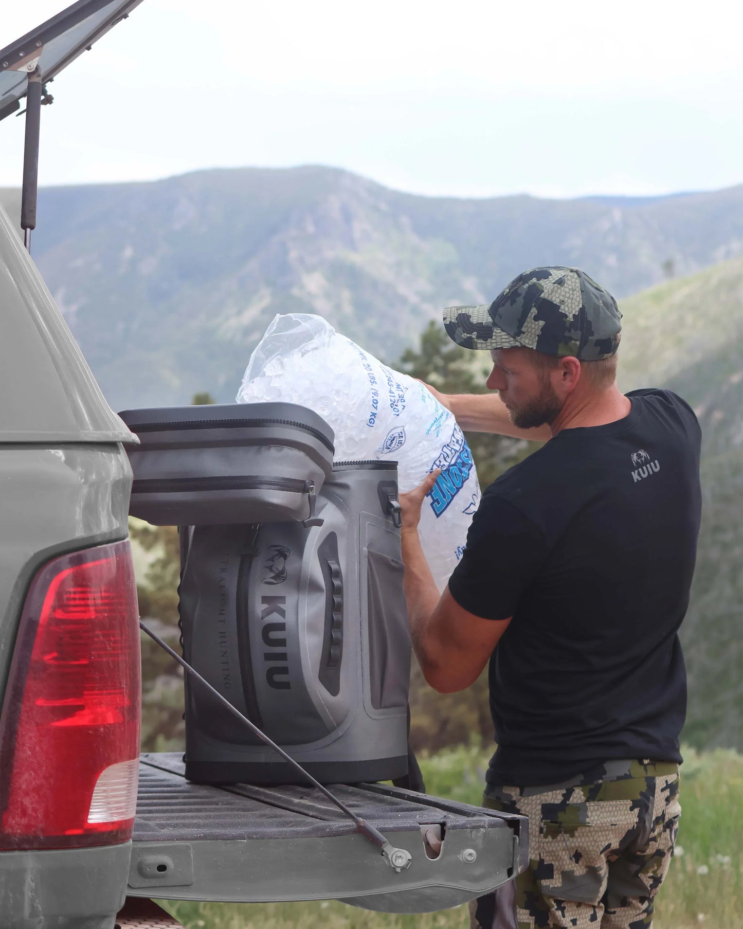 Kodiak 2000 Cooler Backpack | Verde