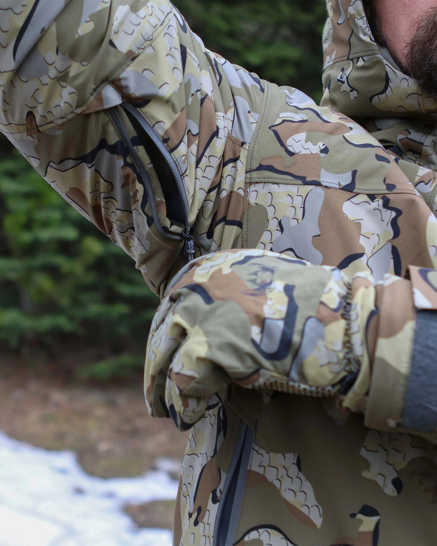 Mountain PRO Hooded Jacket | Valo
